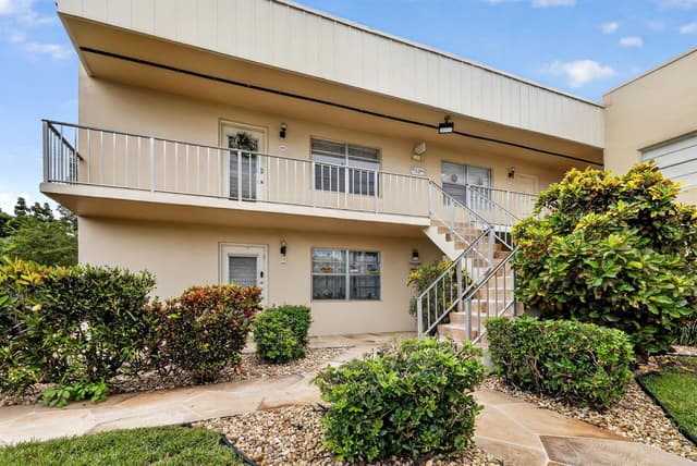 318 Normandy G # 318, Delray Beach FL 33484 - Delray Beach, FL - Photo 2