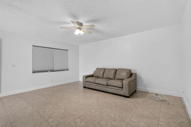 318 Normandy G # 318, Delray Beach FL 33484 - Delray Beach, FL - Photo 4