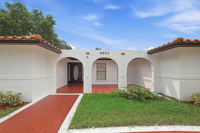 9642 NW 1ST Place, Coral Springs FL 33071 - Coral Springs, FL - Photo 5