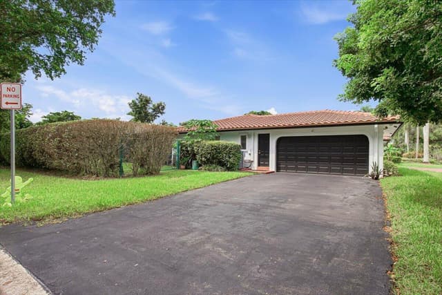 9642 NW 1ST Place, Coral Springs FL 33071 - Coral Springs, FL - Photo 4