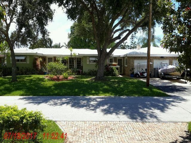 370 SE 14TH Avenue, Pompano Beach FL 33060 - Pompano Beach, FL - Photo 1