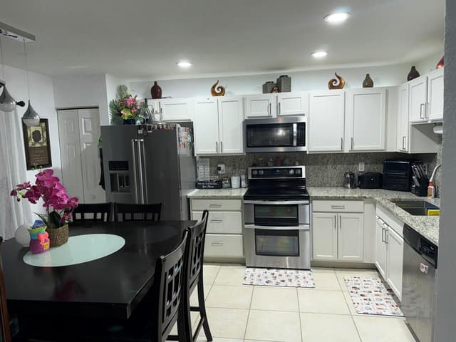 7108 HAWKS NEST Terrace, Riviera Beach FL 33407 - Riviera Beach, FL - Photo 2