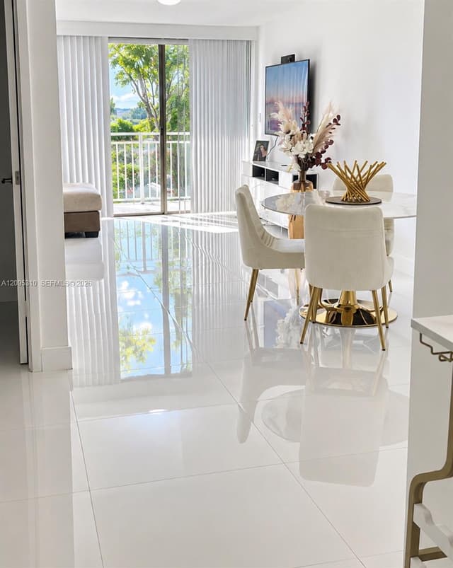 9371 Fontainebleau Blvd # I220, Miami FL 33172 - Miami, FL - Photo 4