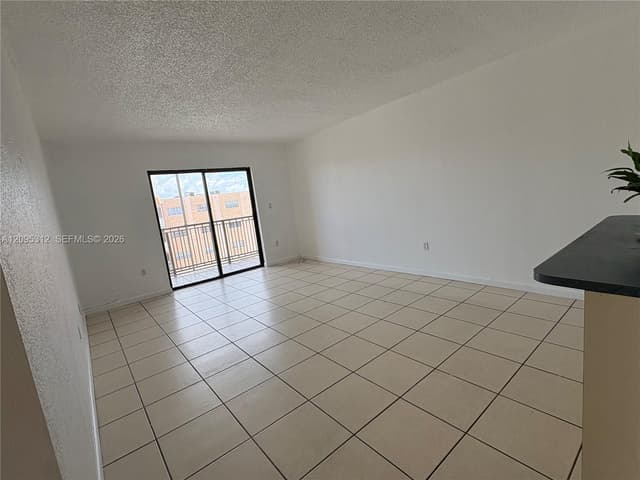 6130 W 19th Ave # 309, Hialeah FL 33012 - Hialeah, FL - Photo 6