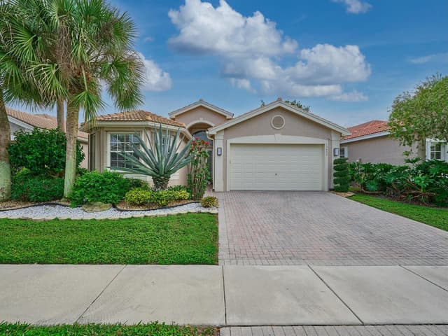 13452 Cordoba Lake Way, Delray Beach FL 33446 - Delray Beach, FL - Photo 2