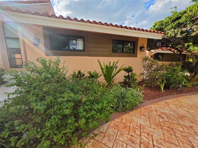 10204 SW 96th Ct, Miami FL 33176 - Miami, FL - Photo 2