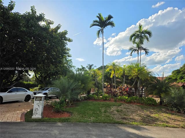 10204 SW 96th Ct, Miami FL 33176 - Miami, FL - Photo 5