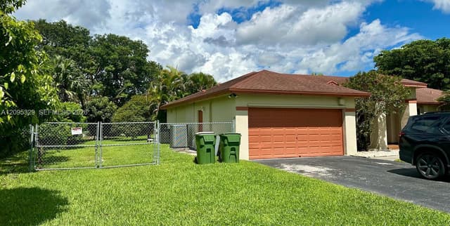 1771 NW 17th St, Homestead FL 33030 - Homestead, FL - Photo 2