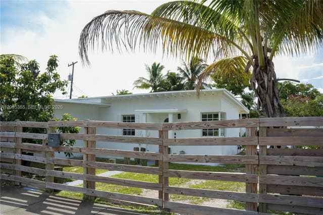 11720 NW 5th Ave, Miami FL 33168 - Miami, FL - Photo 2