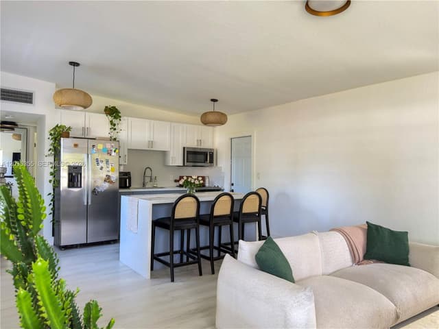 11720 NW 5th Ave, Miami FL 33168 - Miami, FL - Photo 5
