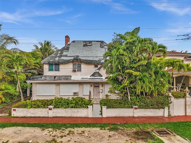 3746 Chase Ave, Miami Beach FL 33140 - Miami Beach, FL - Photo 2