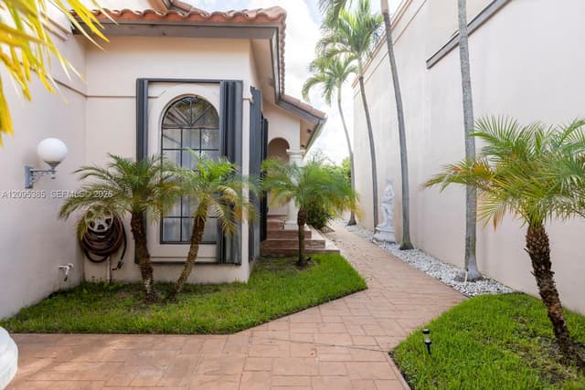 718 Deer Creek Via Verona, Deerfield Beach FL 33442 - Deerfield Beach, FL - Photo 2