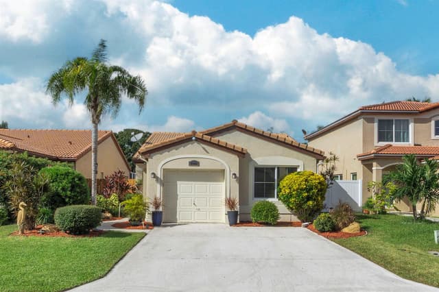 4249 NW 1st Drive, Deerfield Beach FL 33442 - Deerfield Beach, FL - Photo 4