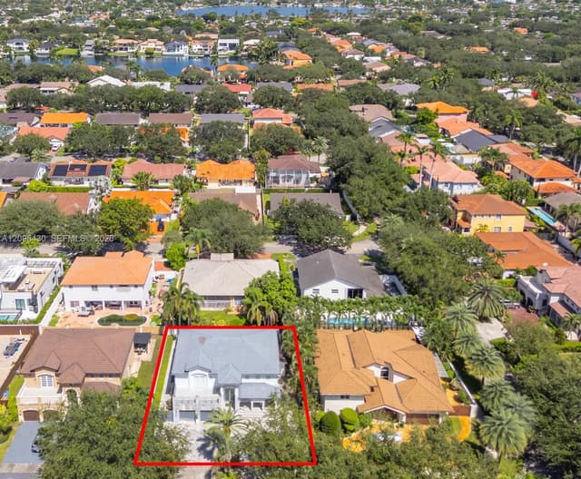 8441 NW 163rd Ter, Miami Lakes FL 33016 - Miami Lakes, FL - Photo 6