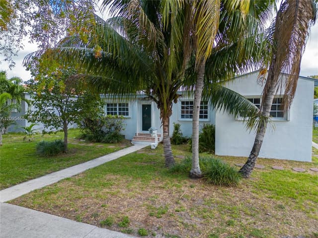 6351 NW 38th Ter, Virginia Gardens FL 33166 - Virginia Gardens, FL - Photo 4