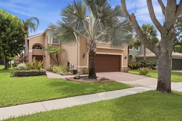 11422 Sage Meadow Terrace, Royal Palm Beach FL 33411 - Royal Palm Beach, FL - Photo 2