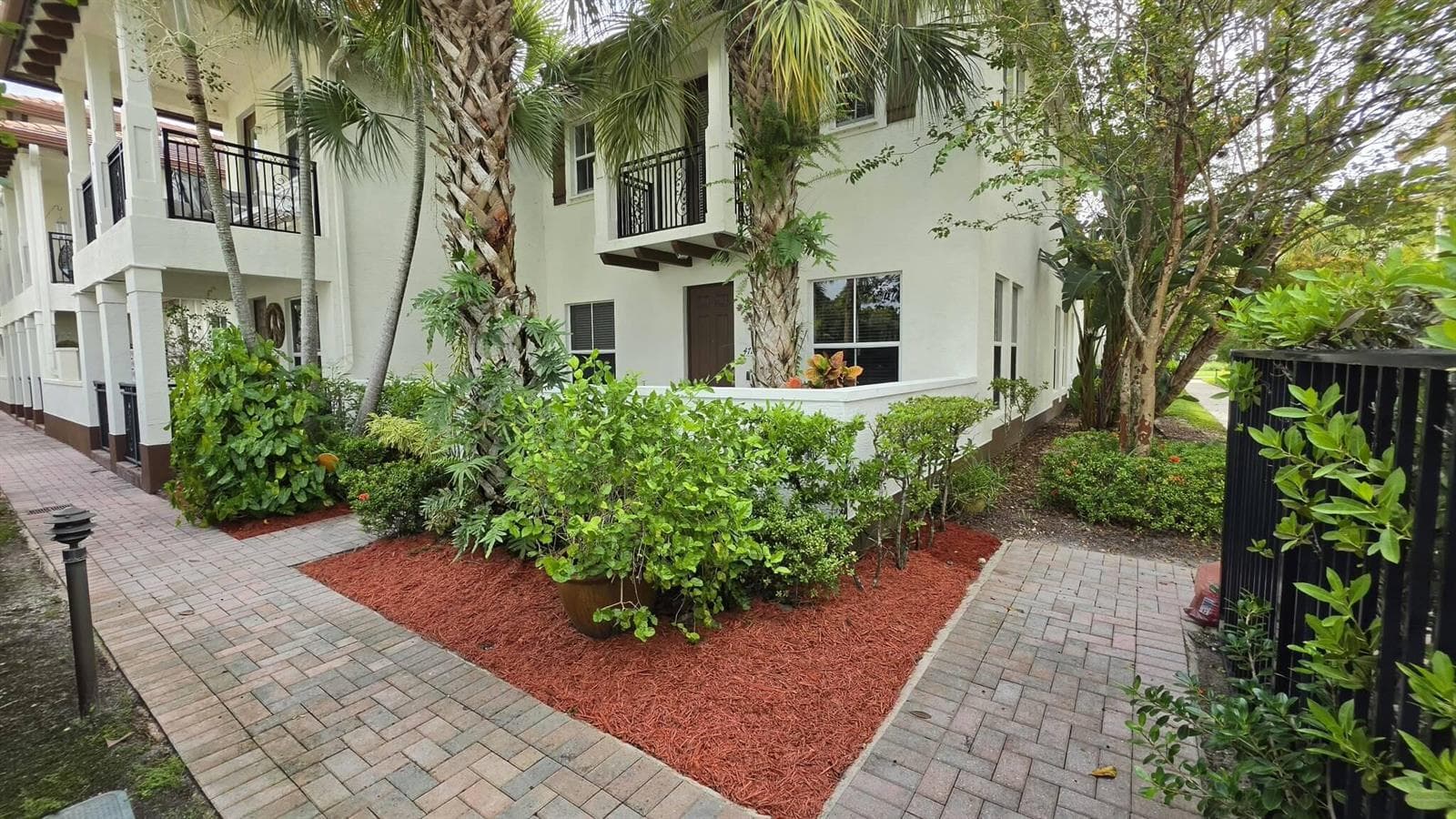 4726 MONARCH Way, Coconut Creek FL 33073