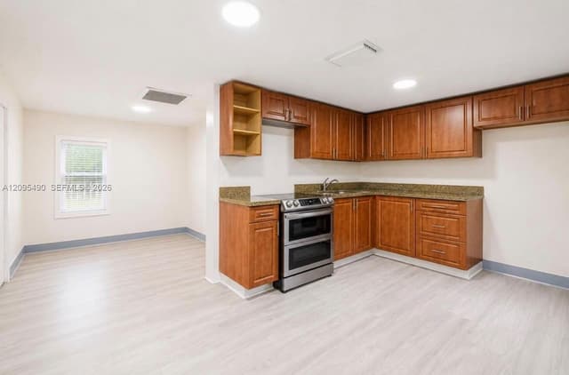1296 NW 72nd St, Miami FL 33147 - Miami, FL - Photo 6