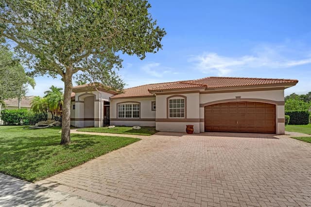 4288 SW 138TH Avenue, Davie FL 33330 - Davie, FL - Photo 2