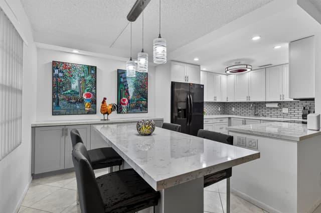 1904 BERMUDA Circle # D1, Coconut Creek FL 33066 - Coconut Creek, FL - Photo 2