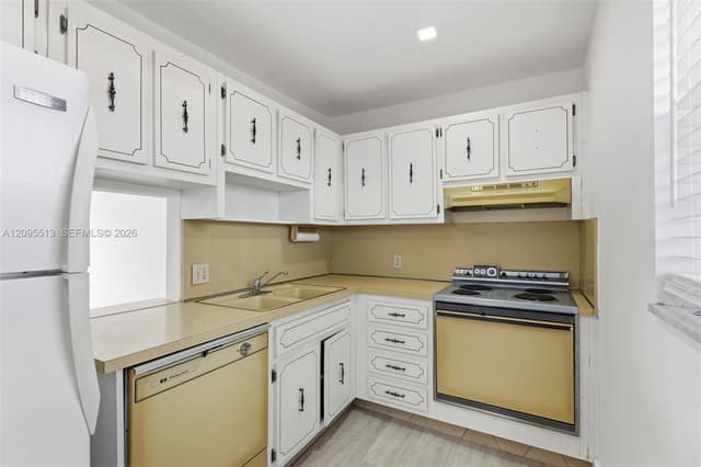 3770 NE 171st St # 402, North Miami Beach FL 33160 - North Miami Beach, FL - Photo 5