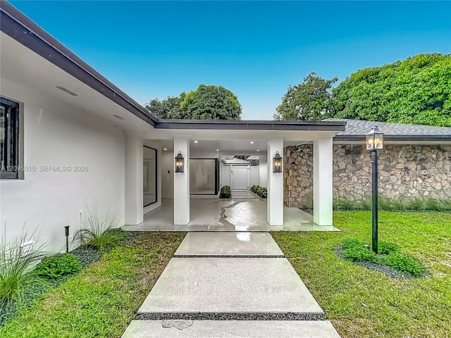15804 SW 82nd Ct, Palmetto Bay FL 33157 - Palmetto Bay, FL - Photo 3