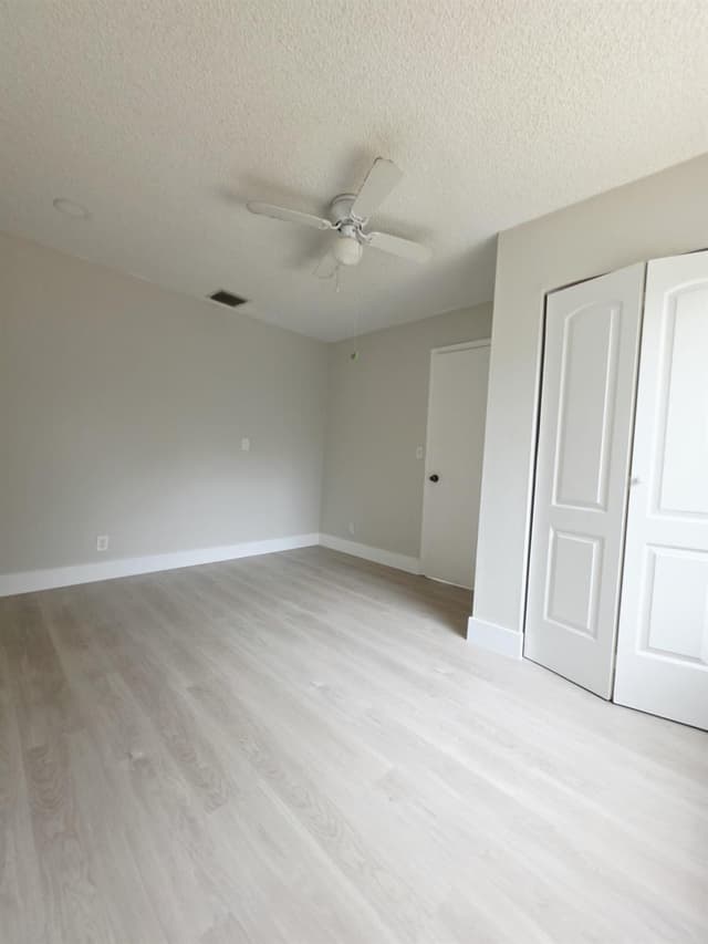 6117 Blue Grass Circle, Lake Worth FL 33463 - Lake Worth, FL - Photo 7