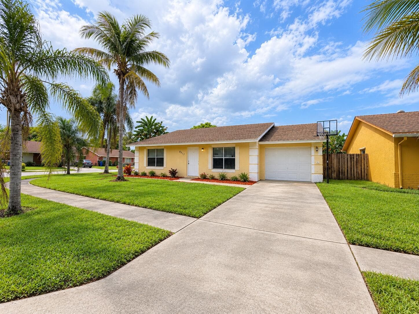 6117 Blue Grass Circle, Lake Worth FL 33463