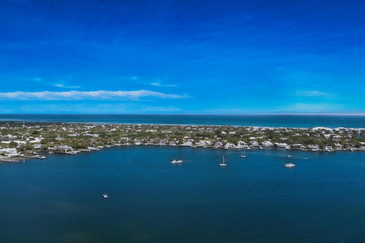 3 WATER CLUB Way # 1201, North Palm Beach FL 33408