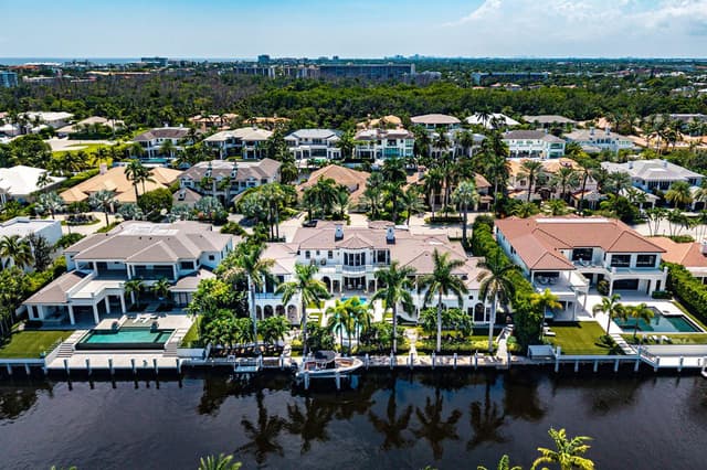251 W Coconut Palm Road, Boca Raton FL 33432 - Boca Raton, FL - Photo 2