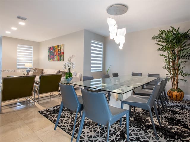 11480 NW 81st Ter, Doral FL 33178 - Doral, FL - Photo 7