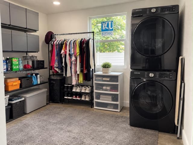 2451 NW 104th St, Miami FL 33147 - Miami, FL - Photo 7