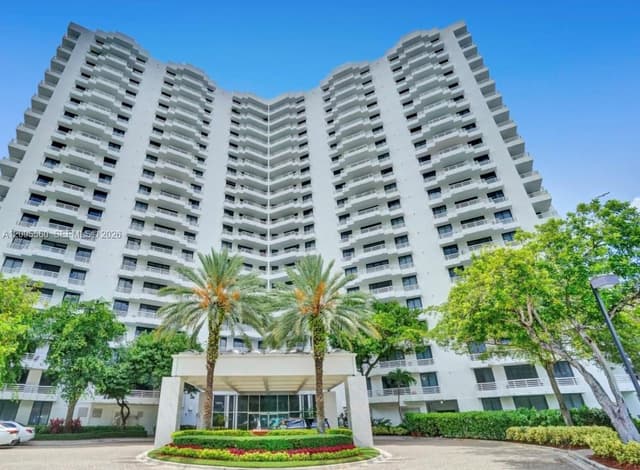 3300 NE 191st St # 606, Aventura FL 33180 - Aventura, FL - Photo 2