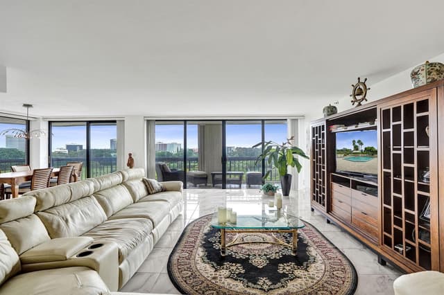 1900 CONSULATE Place # 604, West Palm Beach FL 33401 - West Palm Beach, FL - Photo 6