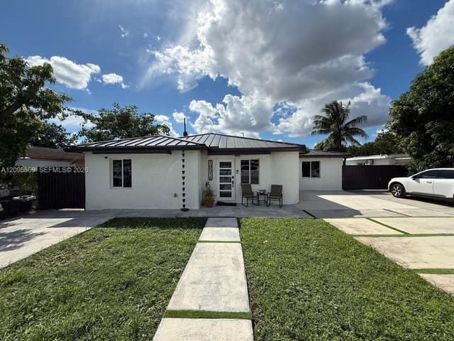 10516 NW 36th Pl, Miami FL 33147 - Miami, FL - Photo 3