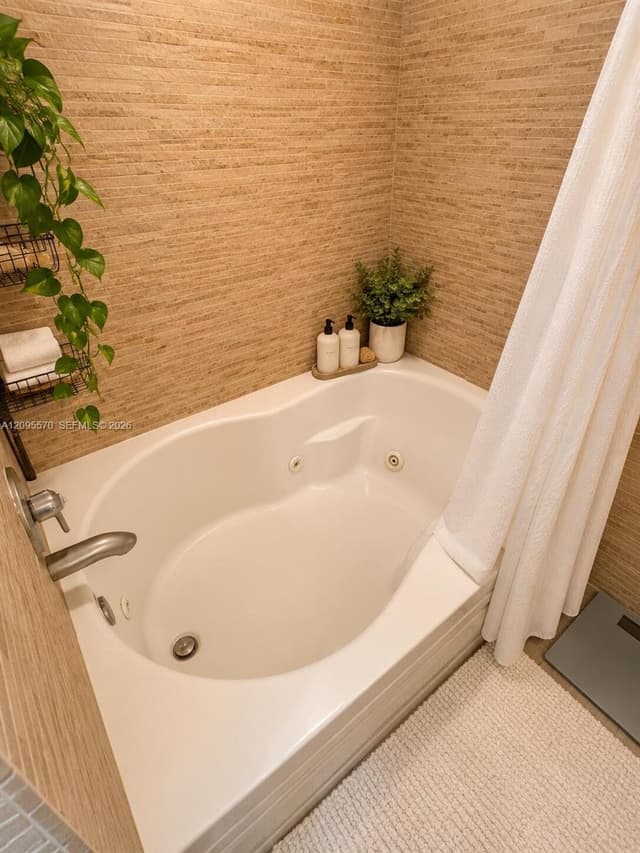 50 Biscayne Blvd # 705, Miami FL 33132 - Miami, FL - Photo 7