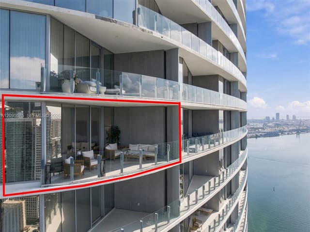 300 Biscayne Boulevard Way # 4007W, Miami FL 33131 - Miami, FL - Photo 2