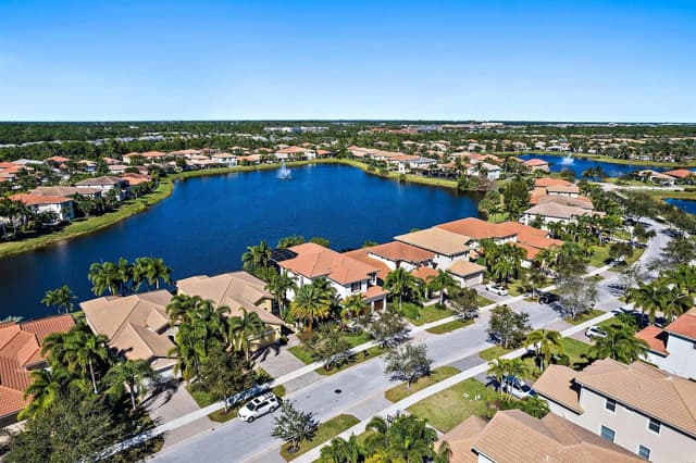 12140 AVILES Circle, Palm Beach Gardens FL 33418 - Palm Beach Gardens, FL - Photo 5