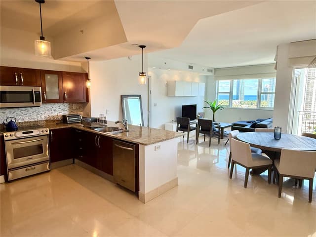 19900 E Country Club Dr, Aventura FL 33180 - Aventura, FL - Photo 3