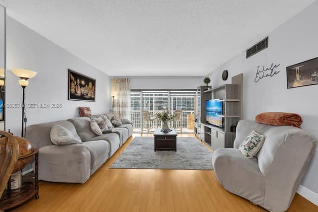1985 S Ocean Dr # 10G, Hallandale Beach FL 33009 - Hallandale Beach, FL - Photo 3