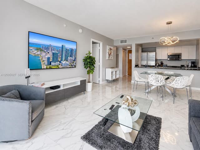 1200 Brickell Bay Dr, Miami FL 33131 - Miami, FL - Photo 5