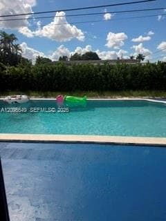 5760 W 14th Ave, Hialeah FL 33012 - Hialeah, FL - Photo 1