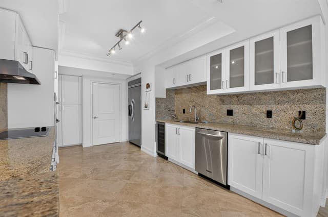 99 SE Mizner Boulevard, Boca Raton FL 33432 - Boca Raton, FL - Photo 7
