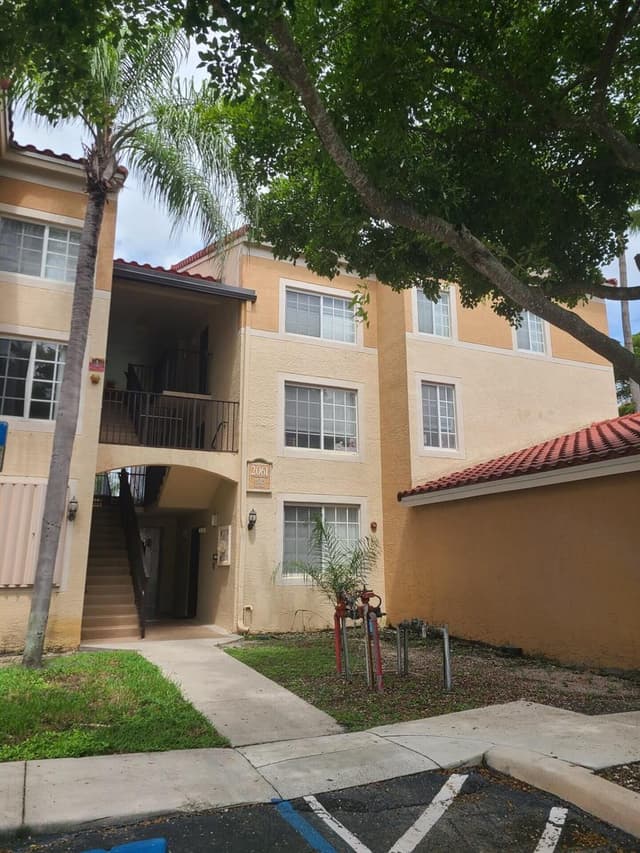 2061 RENAISSANCE Boulevard # 308, Miramar FL 33025 - Miramar, FL - Photo 2
