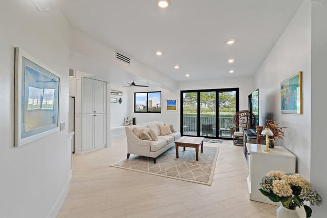 200 WATERWAY Road # 105, Tequesta FL 33469 - Tequesta, FL - Photo 2