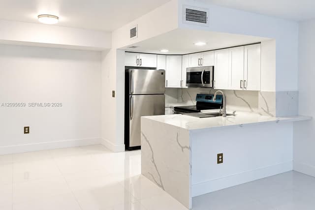 8630 NW 5th Ter # 208, Miami FL 33126 - Miami, FL - Photo 3