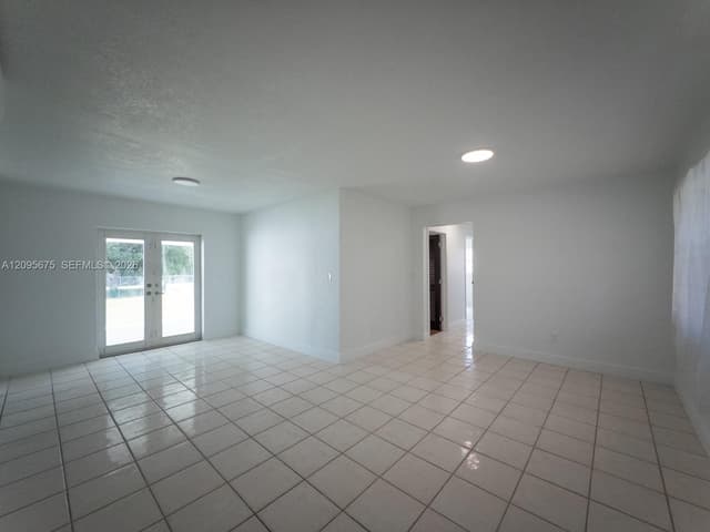 27913 SW 131st Ave, Homestead FL 33032 - Homestead, FL - Photo 6