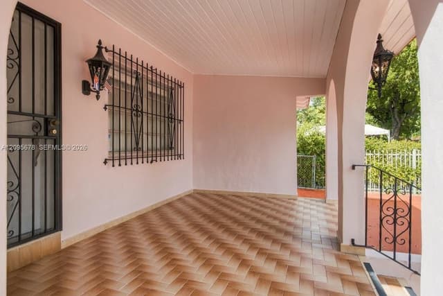 2428 SW 12th St, Miami FL 33135 - Miami, FL - Photo 6