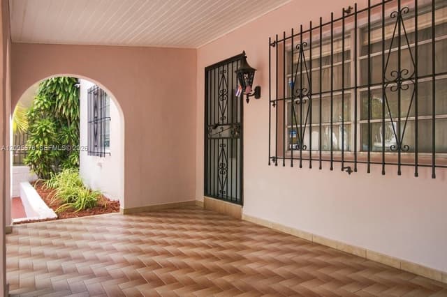 2428 SW 12th St, Miami FL 33135 - Miami, FL - Photo 5