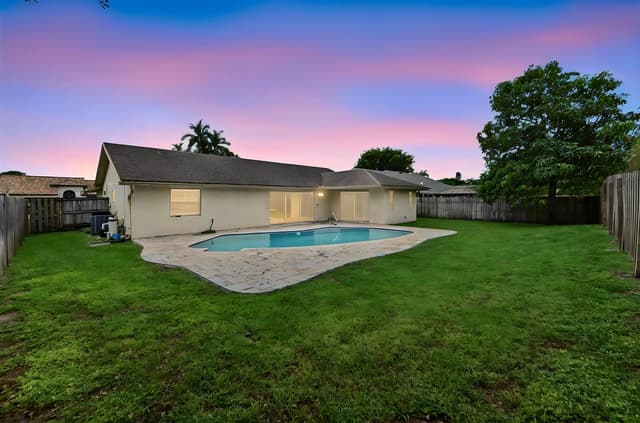 9585 Lancaster Place, Boca Raton FL 33434 - Boca Raton, FL - Photo 3